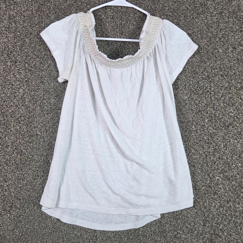 Old Navy Blouse Womens Medium White Linen Blend‎ Gold Smocked Neck Short Sleeve